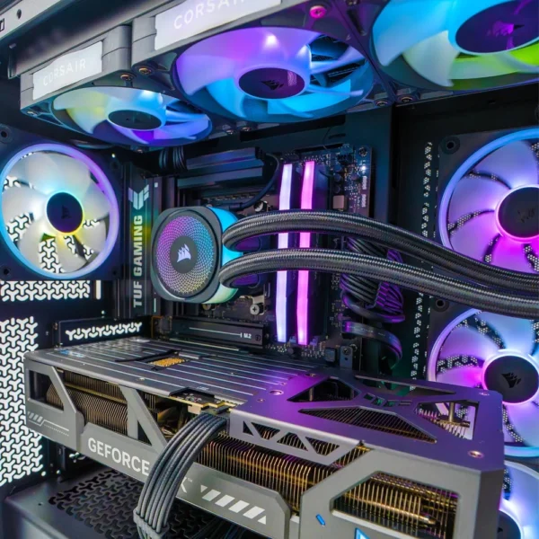 Epical-Q Privateer Silver V AMD Ryzen 7 9700X, 32GB, 2TB SSD NVME, RTX 5080 + Windows 11 Pro Epical-Q Privateer Silver V AMD Ryzen 7 9700X, 32GB, 2TB SSD NVME, RTX 5080 + Windows 11 Pro